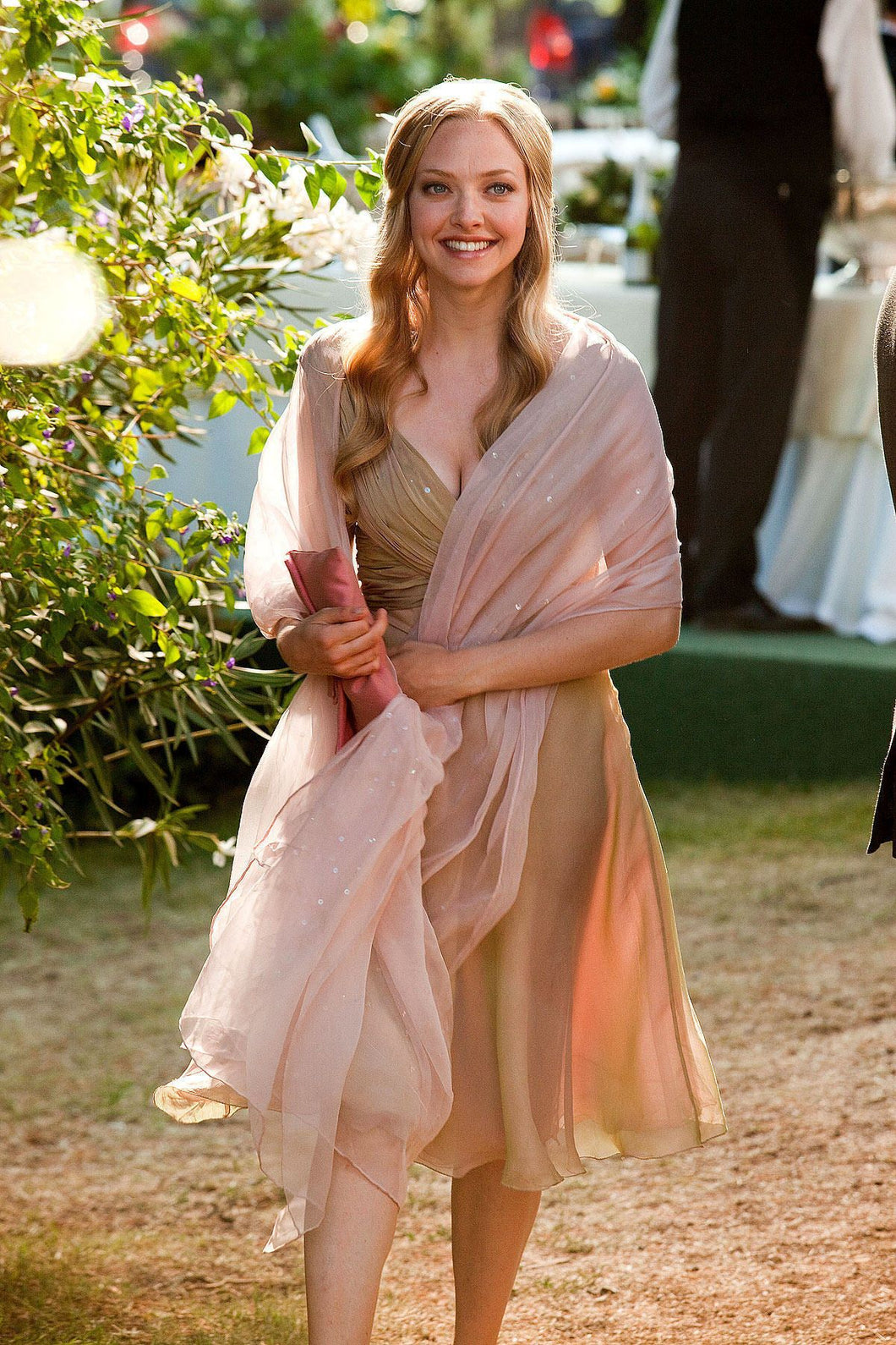 Amanda Seyfried signed Letters To Juliet Image #3 (8x10, 11x14)