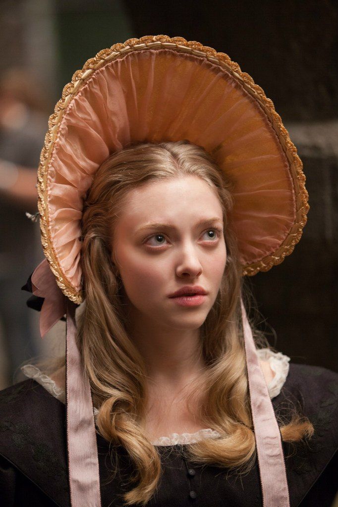 Amanda Seyfried signed Les Misérables Image #4 (8x10, 11x14)