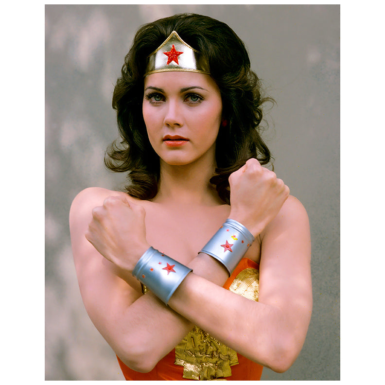Lynda Carter Autographed 1976 Wonder Woman 11x14 Defender Photo Pre-Order