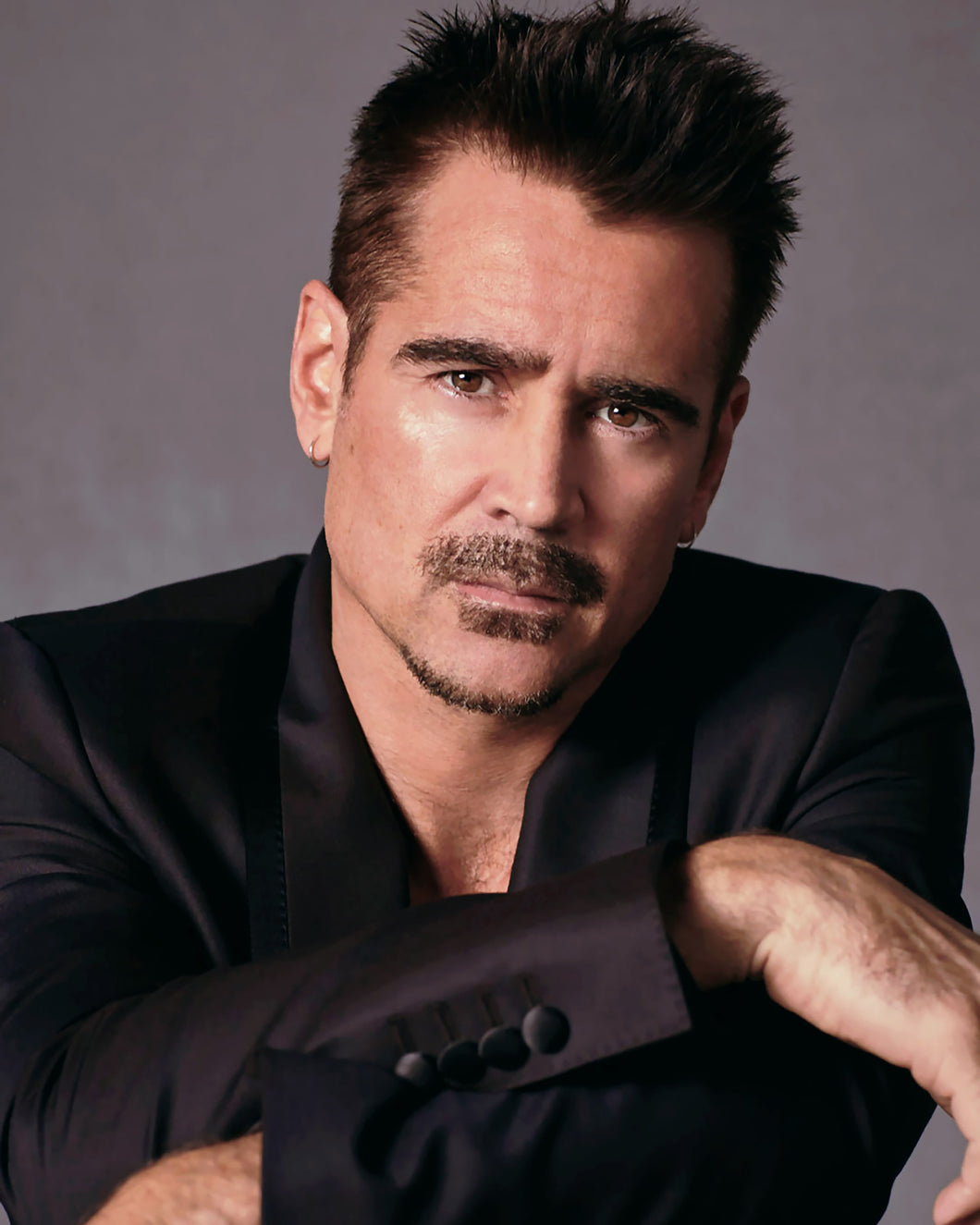 Colin Farrell Autographed Studio 8x10 Black Photo Pre-Order